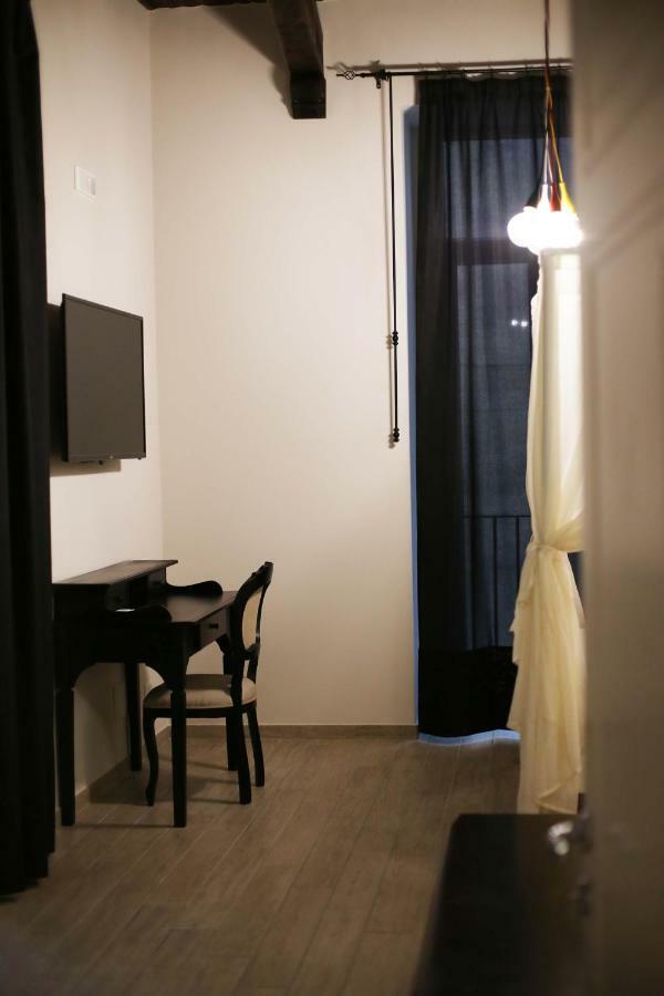 Teatro Nuovo Apartment Napoli Esterno foto